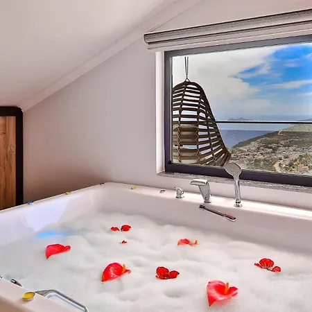 5 Bedroom Luxury With Private Pool