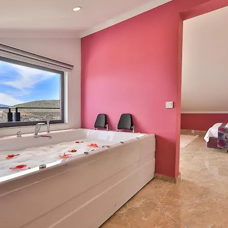 Vila 5 Bedroom Luxury With Private Pool *