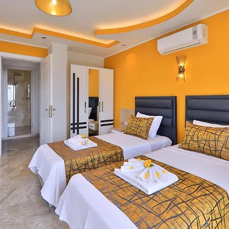 5 Bedroom Luxury With Private Pool