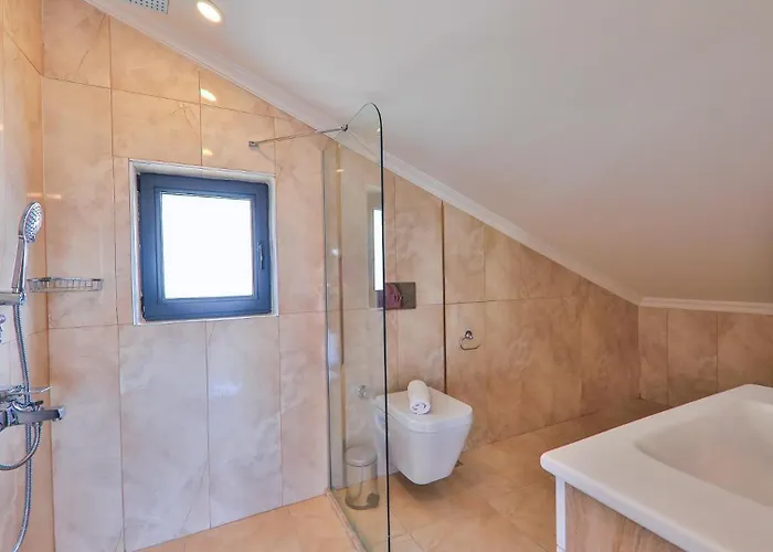 5 Bedroom Luxury With Private Pool * كالكان