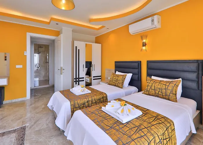 5 Bedroom Luxury With Private Pool