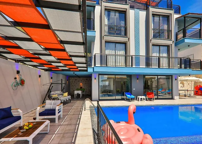 5 Bedroom Luxury With Private Pool