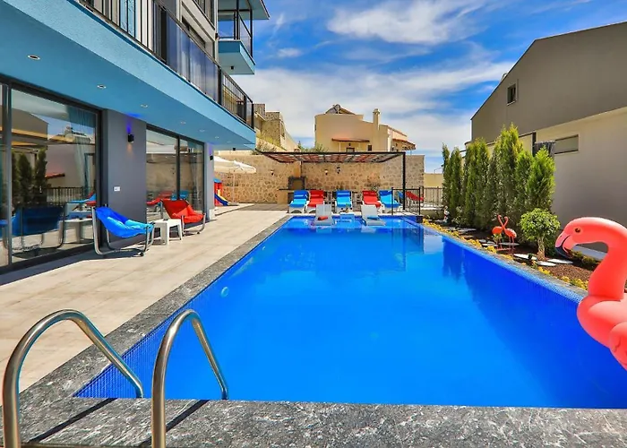 فيلة 5 Bedroom Luxury With Private Pool كالكان