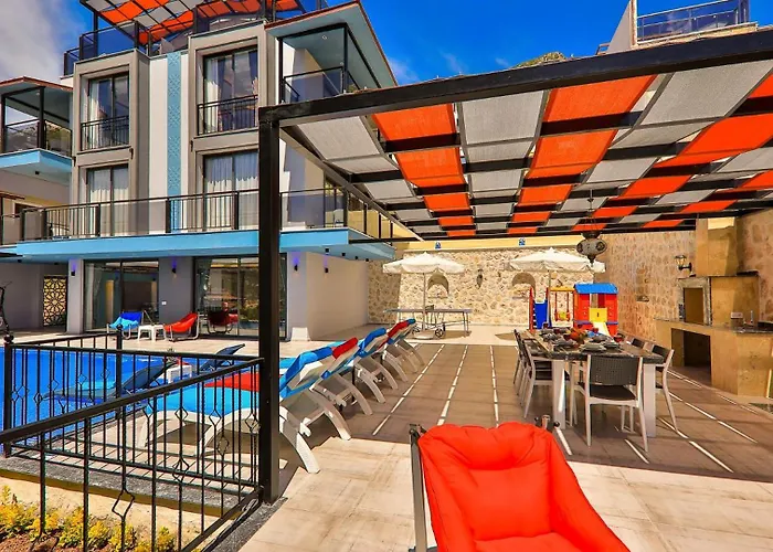 فيلة 5 Bedroom Luxury With Private Pool كالكان