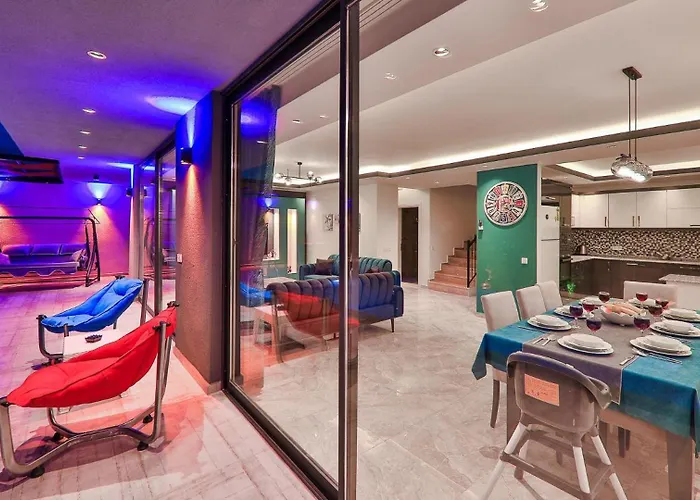 5 Bedroom Luxury With Private Pool