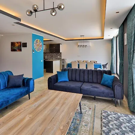 Villa 5 Bedroom Luxury With Private Pool *