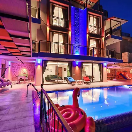 5 Bedroom Luxury With Private Pool